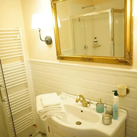 Casablanca Apartmán *